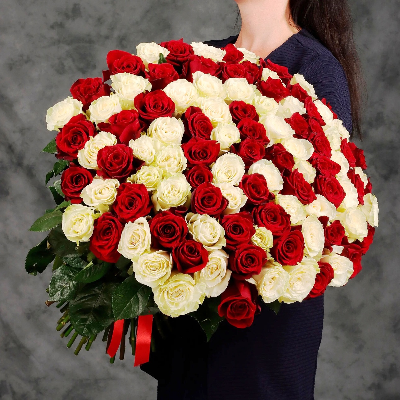 Букет из 101 розы «Обман чувств» 50 см