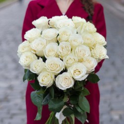 25-whitet-roses