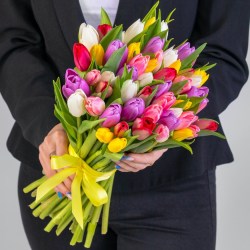 51_tyulpan_raznotsvetniy_99_875x900